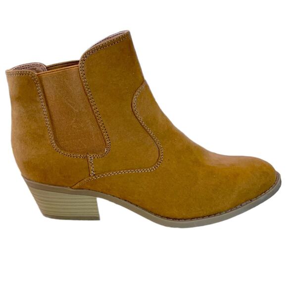 Arizona jean company Chelsea ankle boots booties 1.5 “ heels. Size 7.5 - Picture 6 of 8